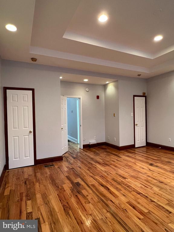 Building Photo - 5118 Rochelle Ave