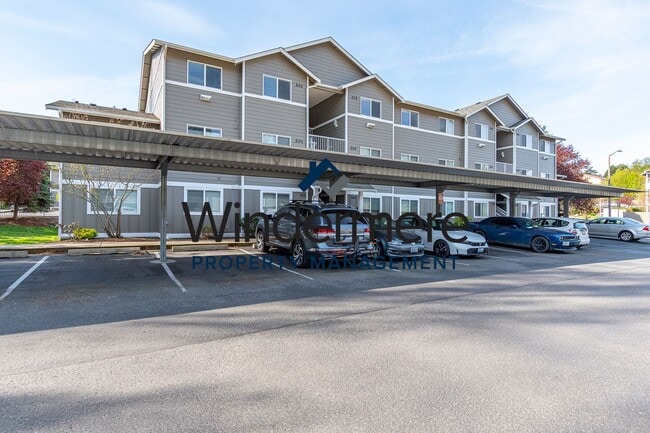 Primary Photo - *Half Off First Month's Rent* 2 Bed 2 Bath...