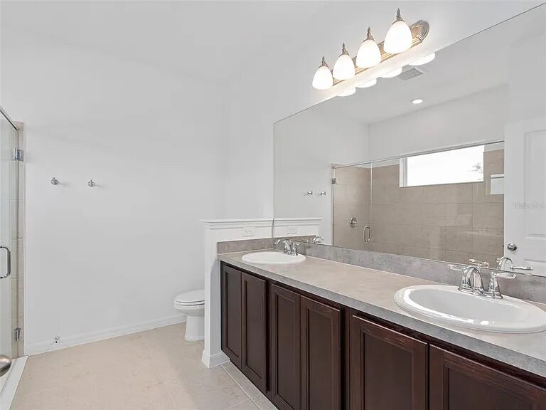 Building Photo - 772 N Central Ave