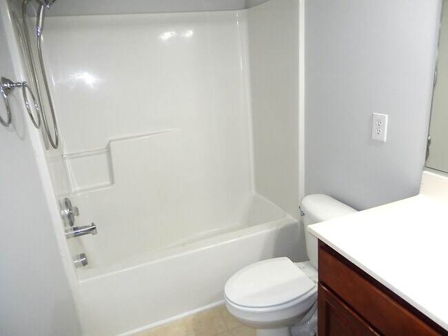 Building Photo - 3335 Archdale Dr