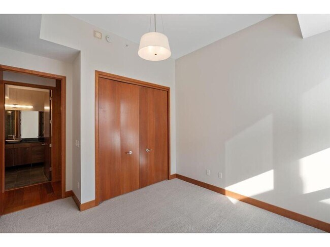 Building Photo - 100 3rd Ave S