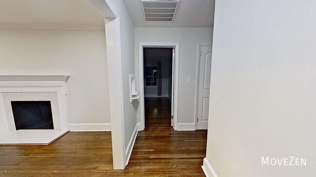 Building Photo - 1200 Dresden Dr W