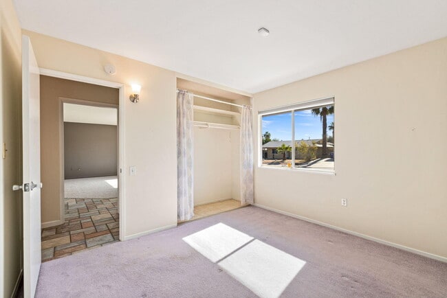 Building Photo - 77530 California Dr