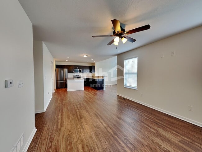 Building Photo - 109 Sandburg Dr