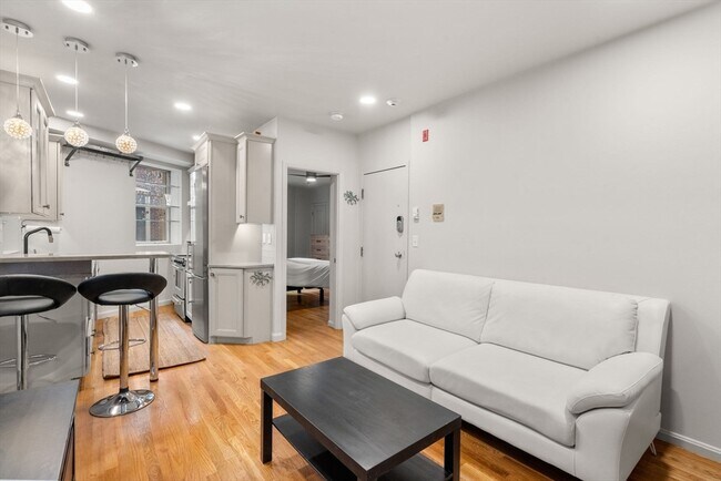 Building Photo - 88 Prince St