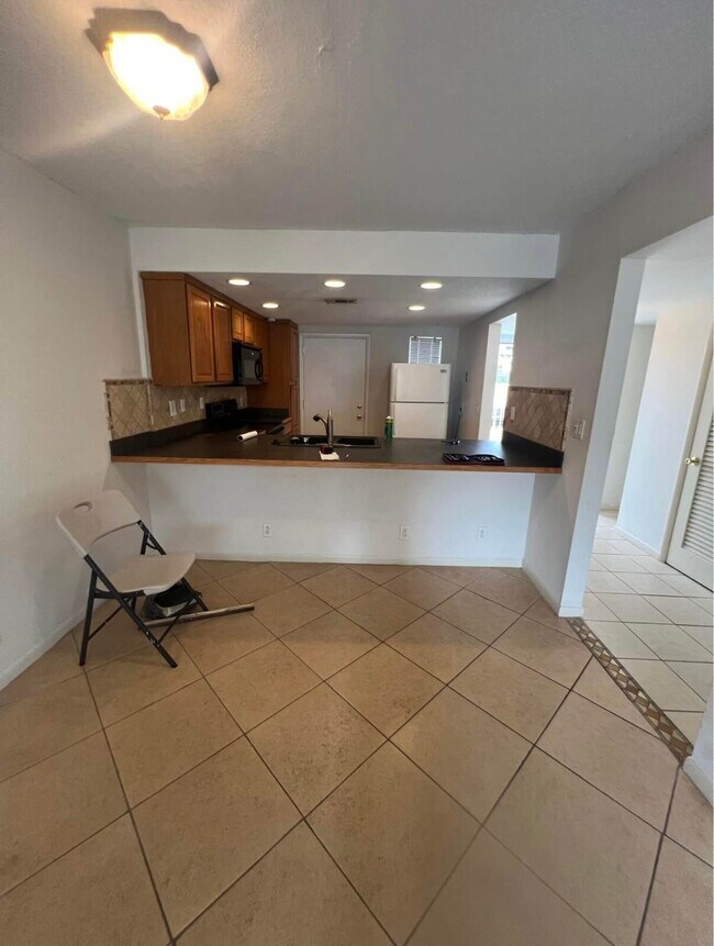 Building Photo - 4500 N Flagler Dr