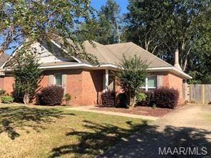 Building Photo - 6005 Tamarack Dr