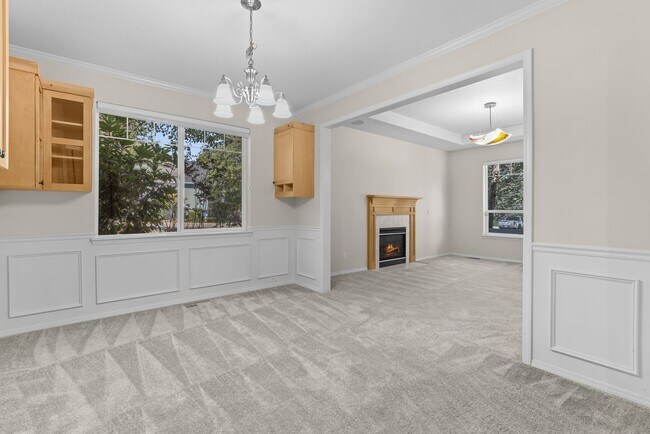 Building Photo - FOR RENT: CORNER LOT, Immaculate, lovely and spacious home - 5 bed, 3 bath + bonus room with 3-ca...