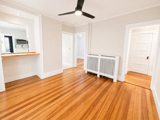 Building Photo - 48 Shawmut St