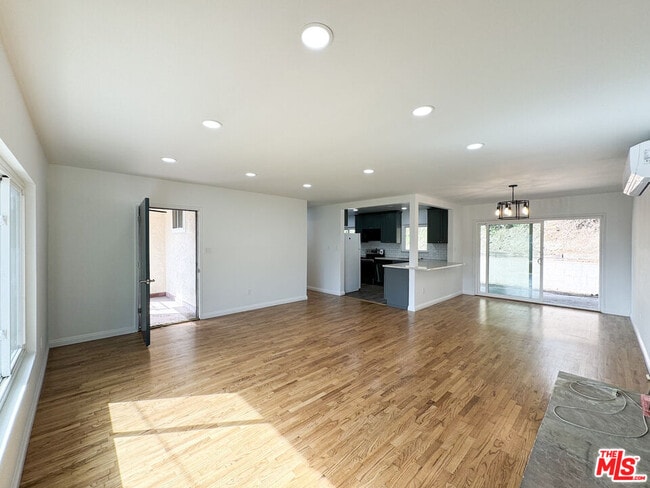 Building Photo - 2003 Barnett Rd