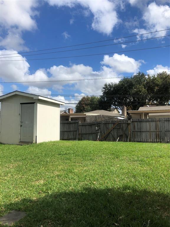 Building Photo - 6607 Bellaire Gardens Dr