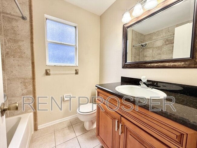 Building Photo - 6010 Scotchwood Glen