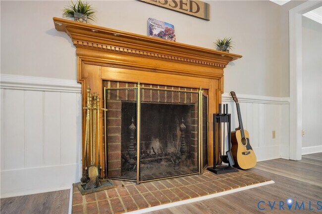 Building Photo - 107 Oak Ridge Ct