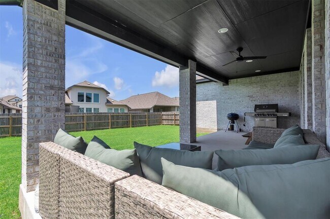 Building Photo - 113 Lenera Dr