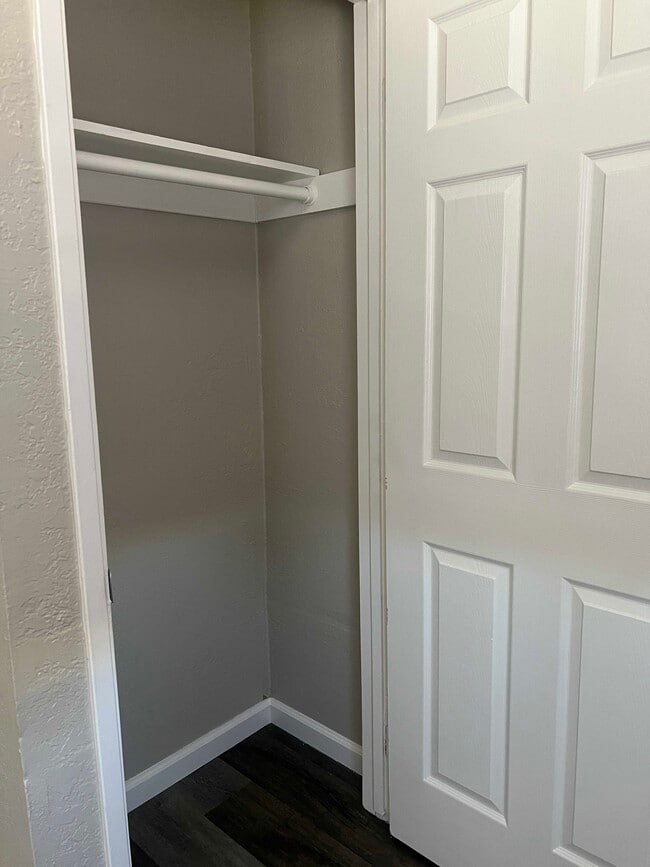 Building Photo - 2124 90th Ave