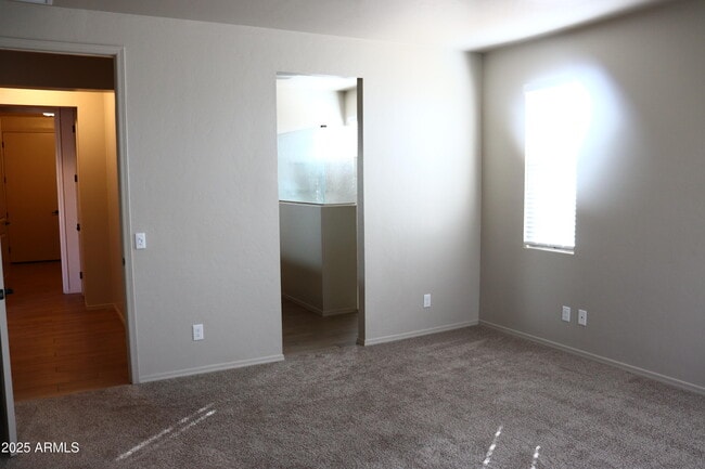 Building Photo - 1547 Middle Crk Ln