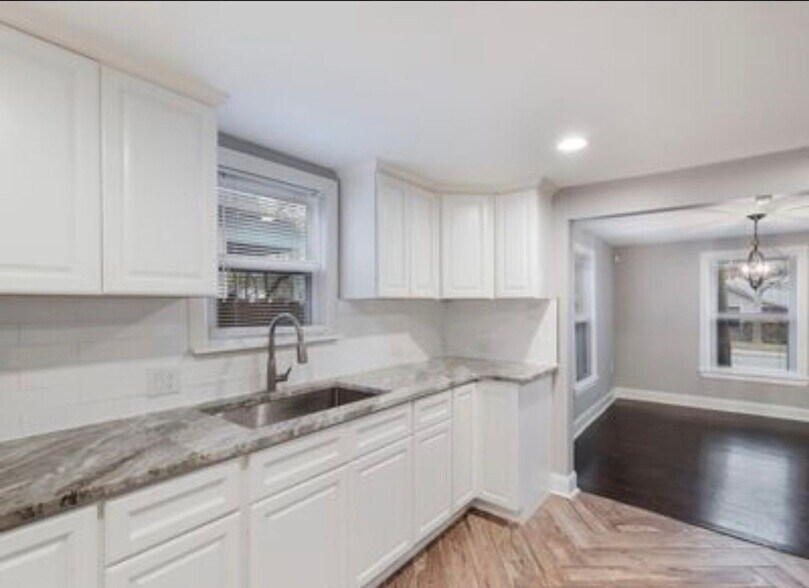 Building Photo - 1244 Clower
