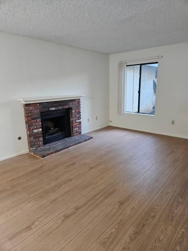 Building Photo - 16572 Lorelei Ln