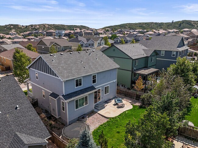 Building Photo - Beautiful 5 Bedroom Home- Move in Ready- C...