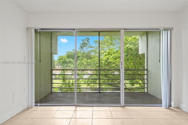 Building Photo - 4215 N University Dr