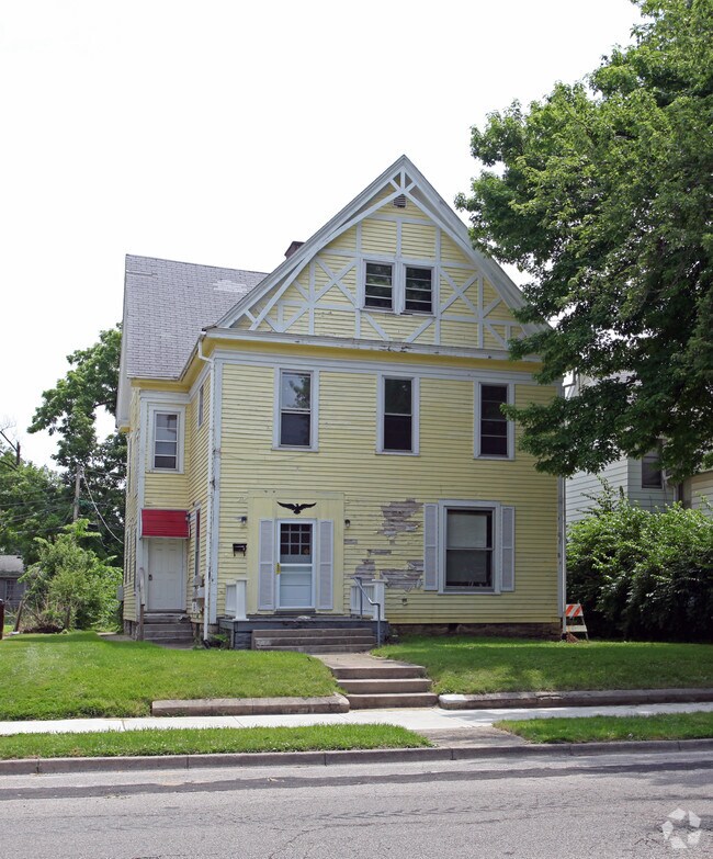 730 N Fountain Ave 730 N Fountain Ave Springfield OH 45504