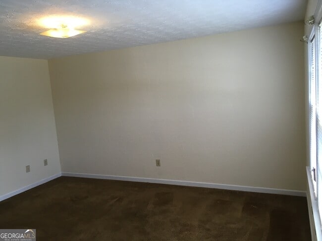 Building Photo - 1190 Mars Hill Rd