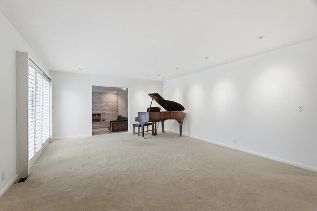 Building Photo - One-of-a-Kind Home with Pool, Gazebo, and Sunken Conversation Pit!