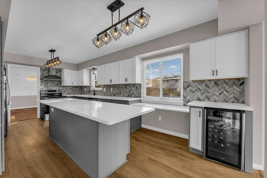 Building Photo - 22679 Bell Brook St