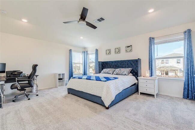 Building Photo - 17404 Crazy Arm Rd