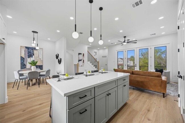 Building Photo - 2012 Yates St