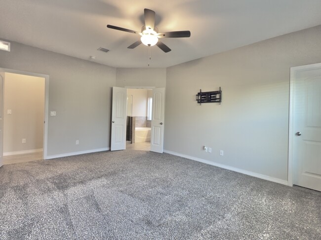 Building Photo - 13877 Paseo Perlas Dr