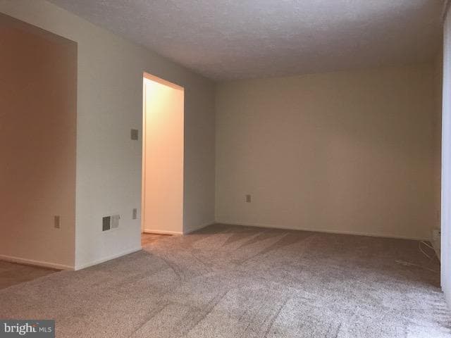 Building Photo - 1542 Pin Oak Dr