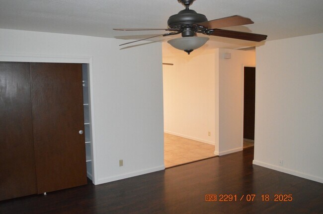 Building Photo - 4504 E Monte Vista Ave