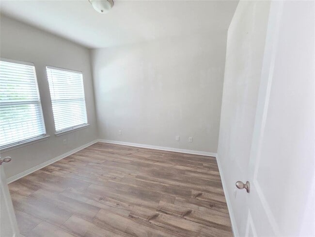 Building Photo - 3034 Mill Run Bnd