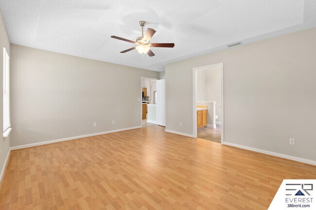 Building Photo - 24 Pittwick Ln