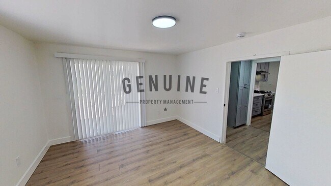 Building Photo - Upgraded 4Bd 2Ba Home