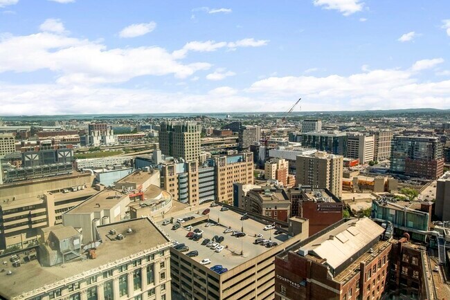 Building Photo - 110 Stuart St