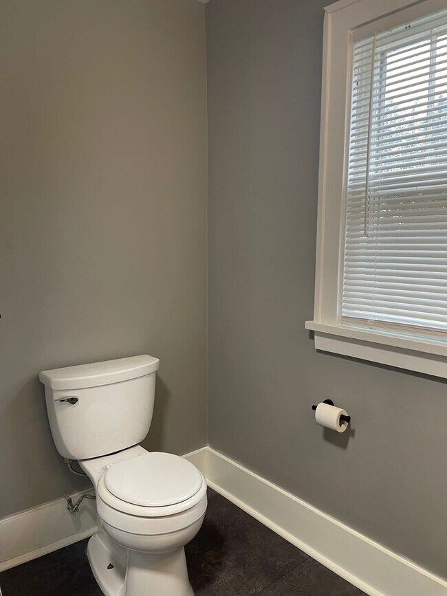 Building Photo - Four Bedroom Farmhouse on Three Acres