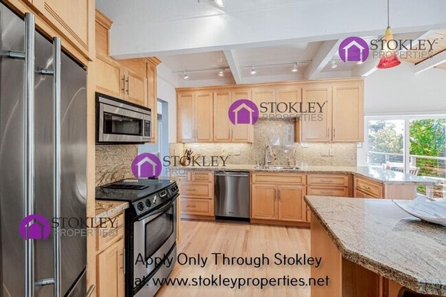 Building Photo - 155 Farallon Ct