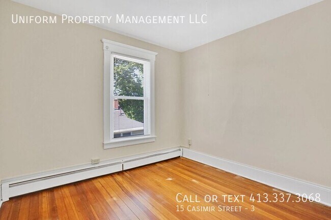 Building Photo - 15 Casimir St