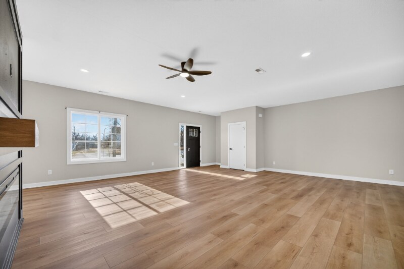 Building Photo - 508 W 2nd Ave