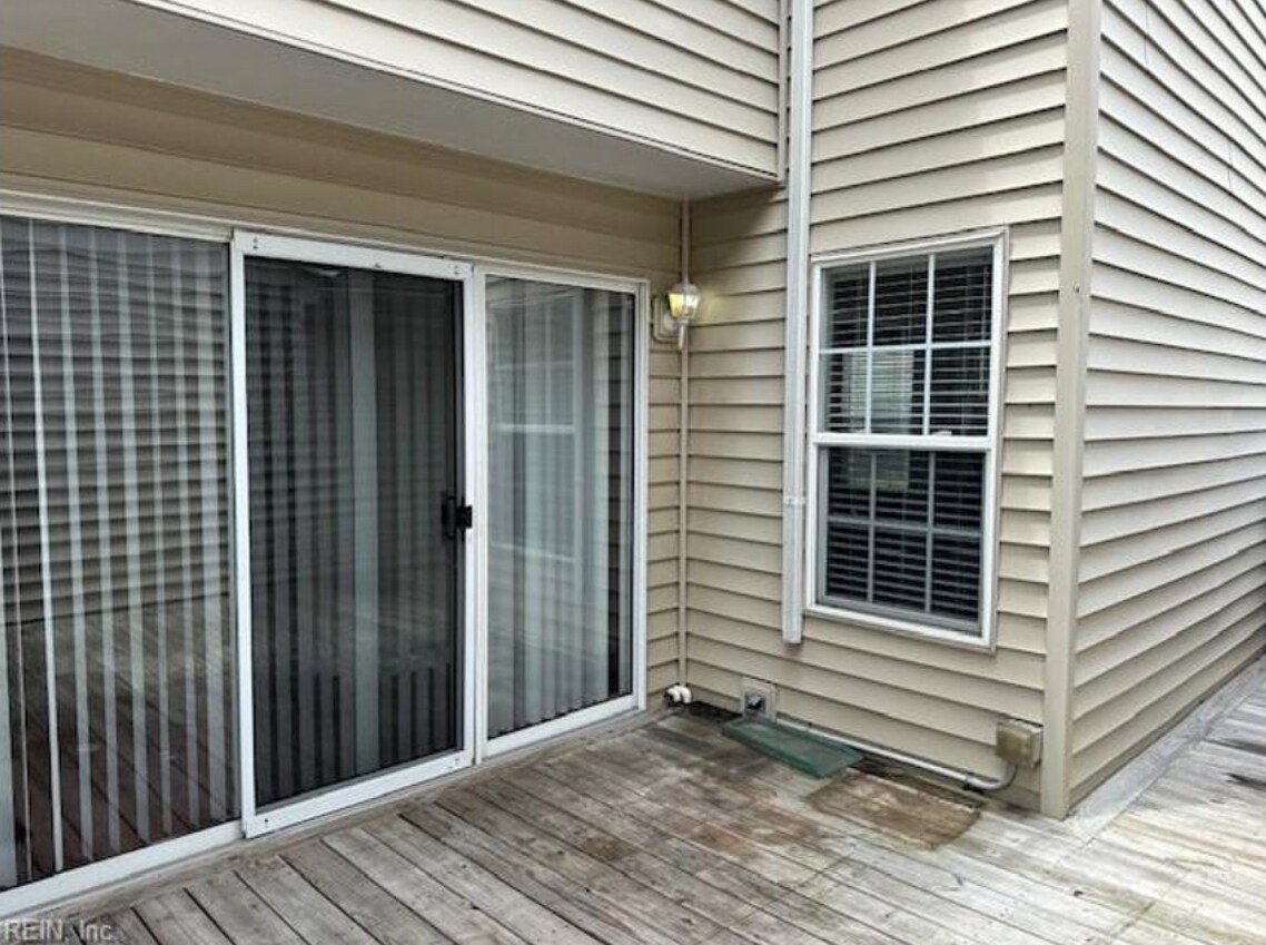 Building Photo - 4404 Glen Ellert Ct