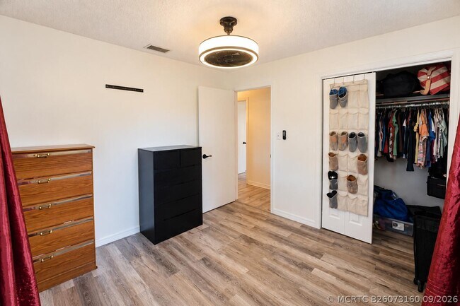 Building Photo - 5605 Winter Garden Pkwy