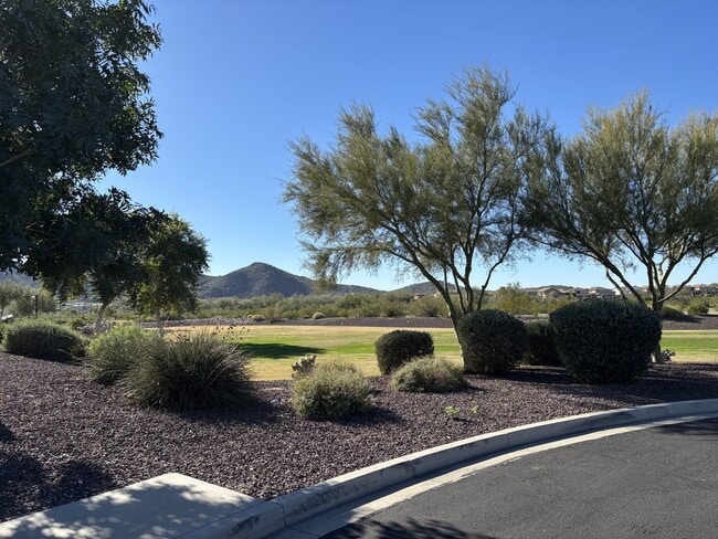 Building Photo - 8037 W Spur Dr