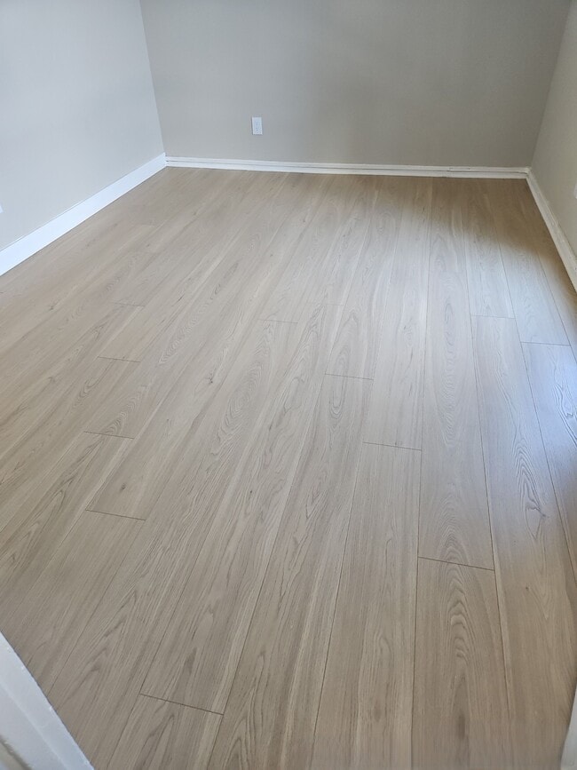 Building Photo - 8629 Willis Ave