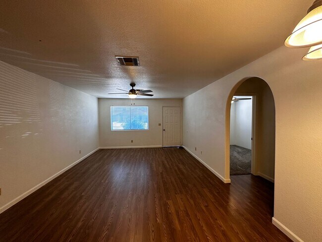 Building Photo - 3551 N Verdugo Rd