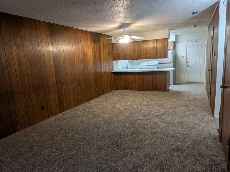 good sized living-dining area - 1804 Romack Ct