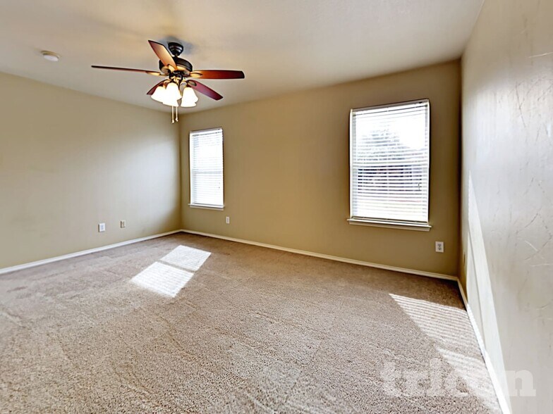 Building Photo - 7228 Retriever Ln