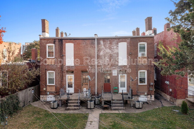 Building Photo - 3001 S Compton Ave