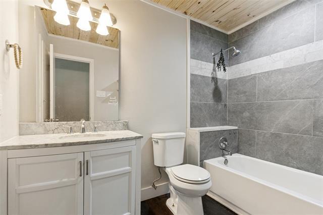 Building Photo - 3417 Kenwood Cir